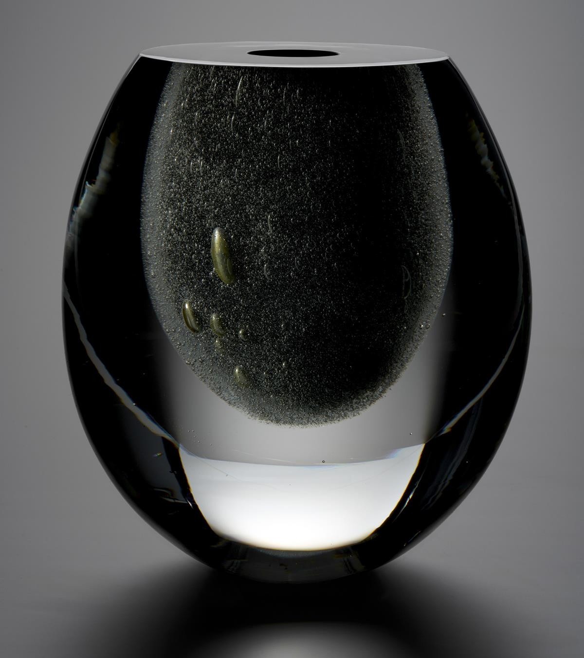 Timo Sarpaneva: Claritas, Kuva: Ella Tommila / Suomen lasimuseo